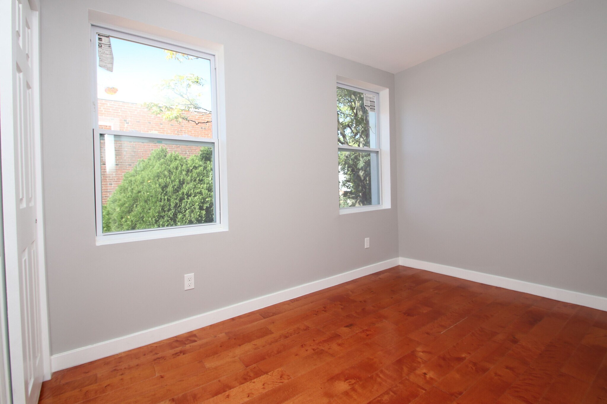 Building Photo - 882 N Fallon St