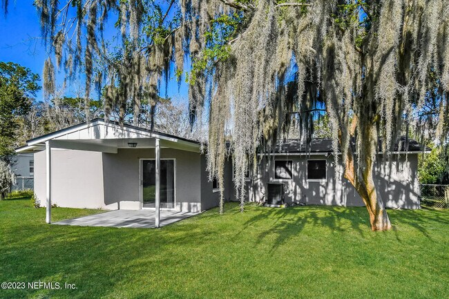 Building Photo - 8516 Bermuda Rd