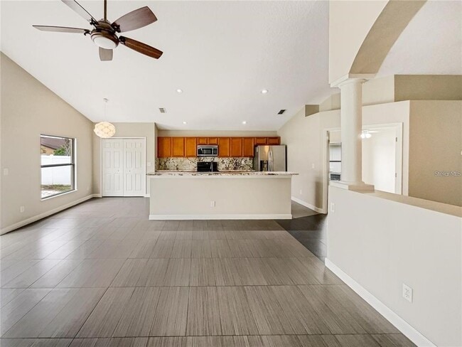 Building Photo - 4655 Doral Park Ave