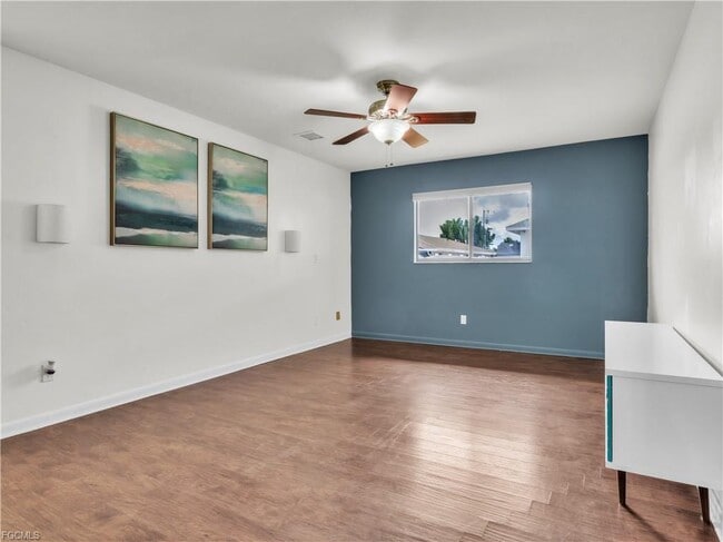 Building Photo - 3859 SE 7th Pl