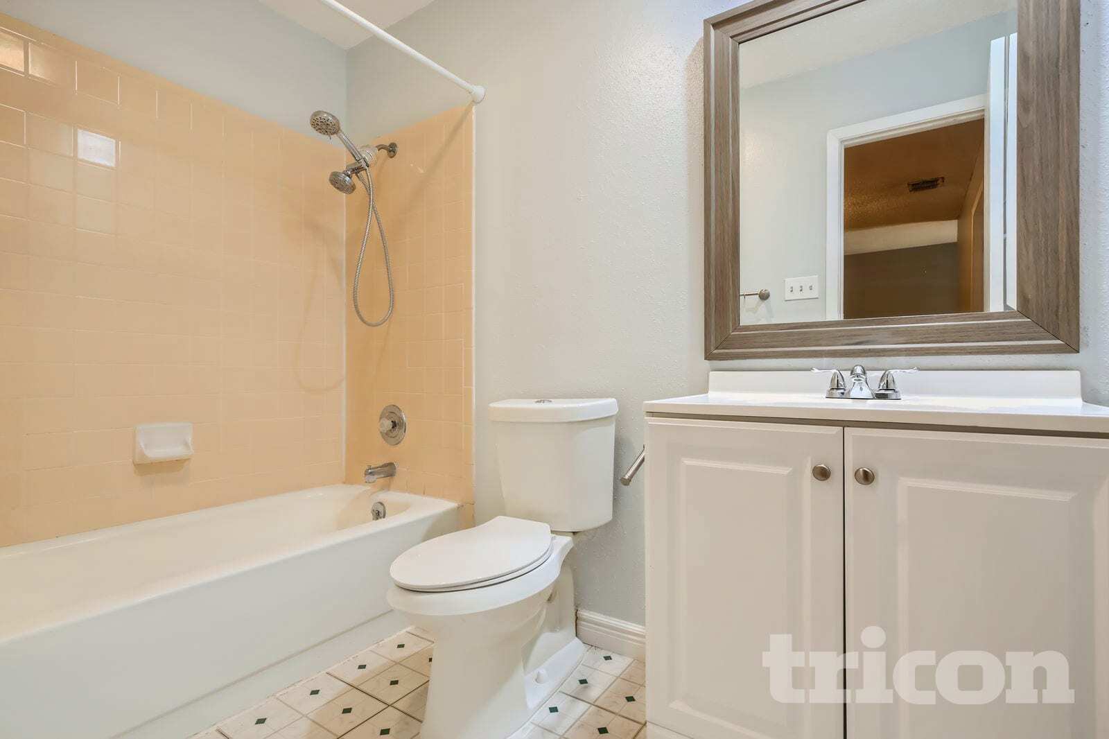 Building Photo - 6934 Sunshine Tree Dr