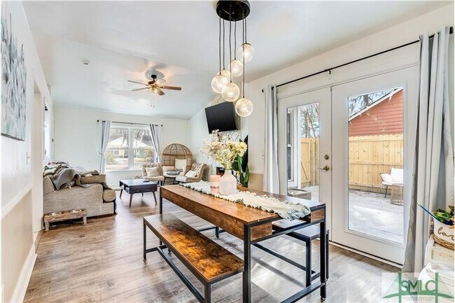 Building Photo - 106 W White Hawthorne Dr