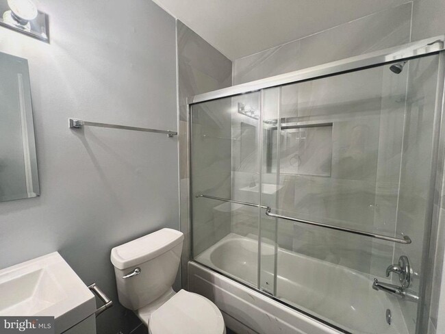 Building Photo - 2621 Chivalry Ct