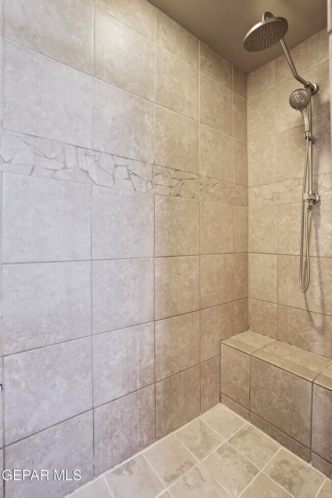 Building Photo - 3261 Garden Point Dr
