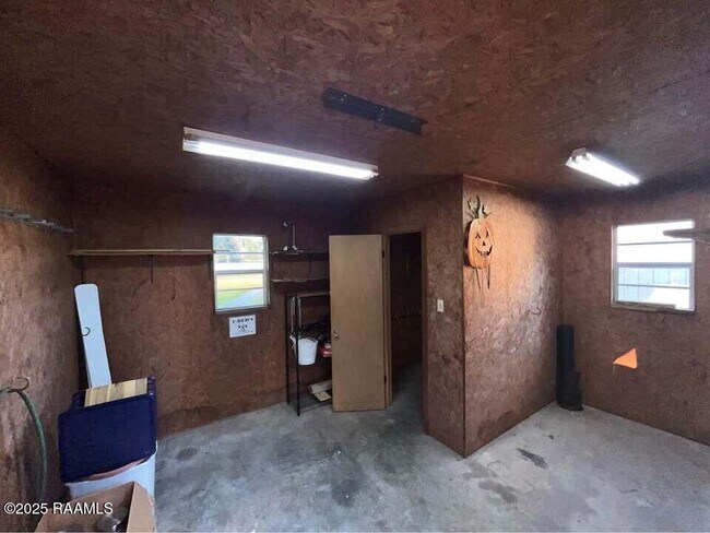 Building Photo - 1106 Ridge Rd