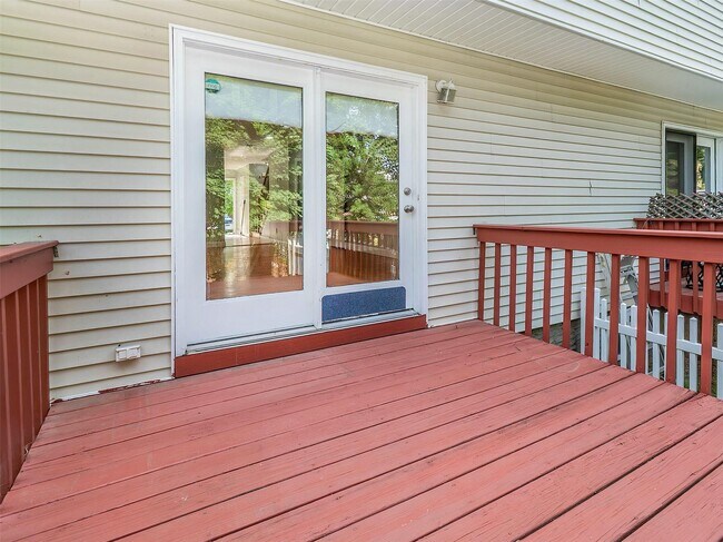 Building Photo - 30 A Hickory Rd