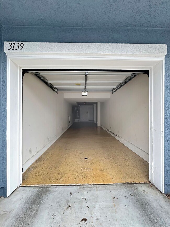 Building Photo - SD: Bright 2BD/2.5BA Townhome in Point Loma with Fireplace, Private Balcony & Tandem Garage