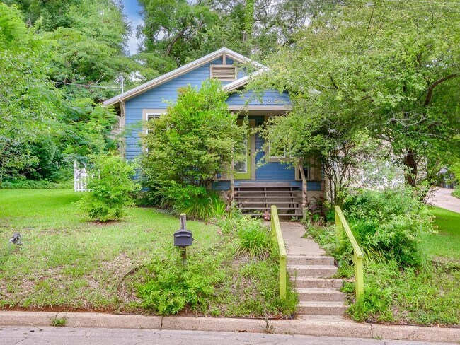 Primary Photo - 1325 Branch St