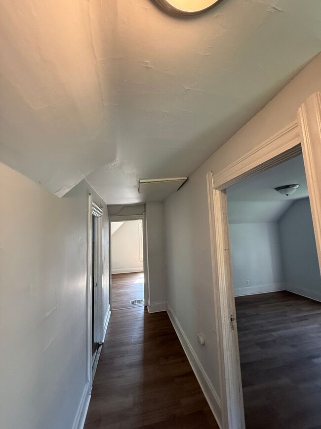 Building Photo - SECTION 8 and EDEN Accepted!! Newly Renova...