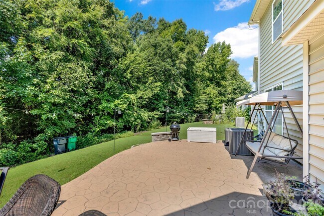 Building Photo - 9312 Ardrey Woods Dr