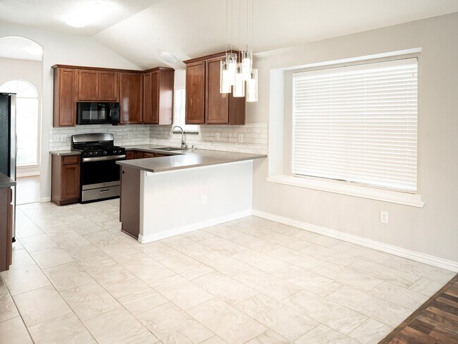 Building Photo - 2414 Alcove Foster Ct
