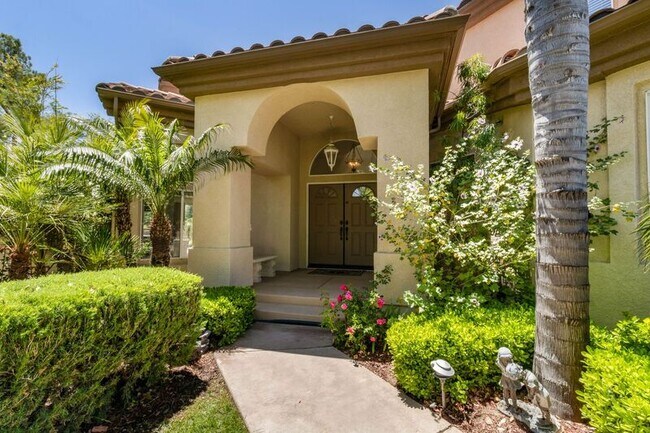 Building Photo - 32579 Valentino Way