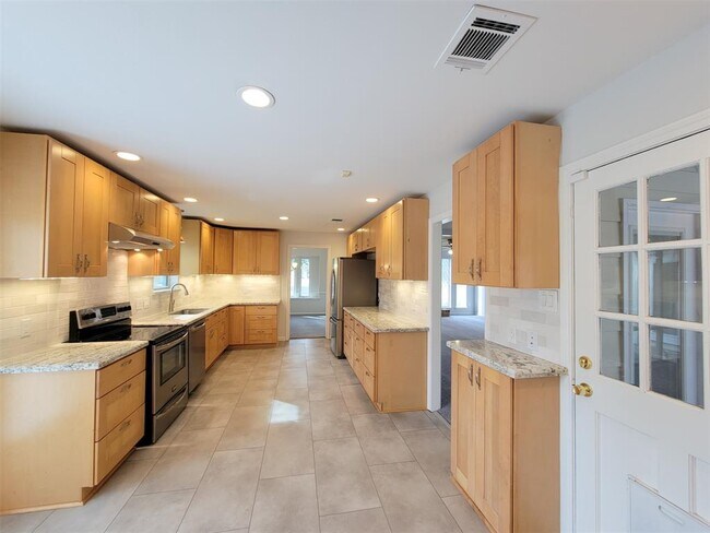 Building Photo - 20506 Laverton Dr