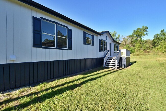 Building Photo - 12767 Roy Harris Loop