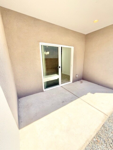 Building Photo - 6113 Strand Loop SE