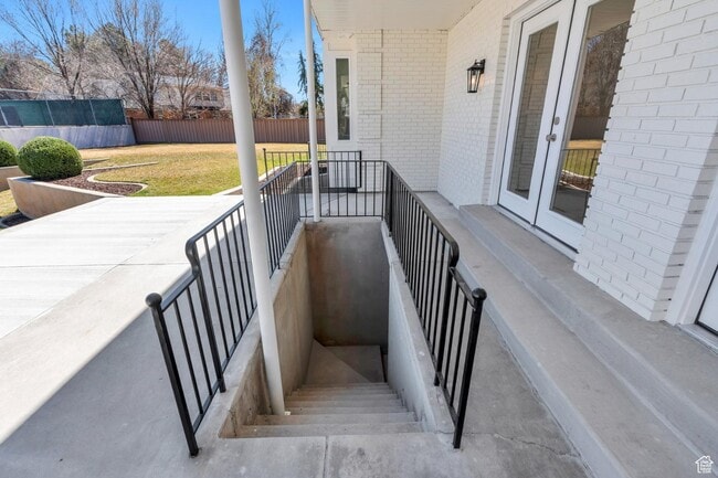 Building Photo - 881 S 635 W
