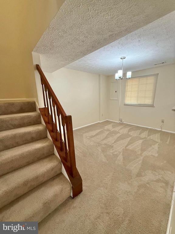Building Photo - 8440 Rocky Knob Ct