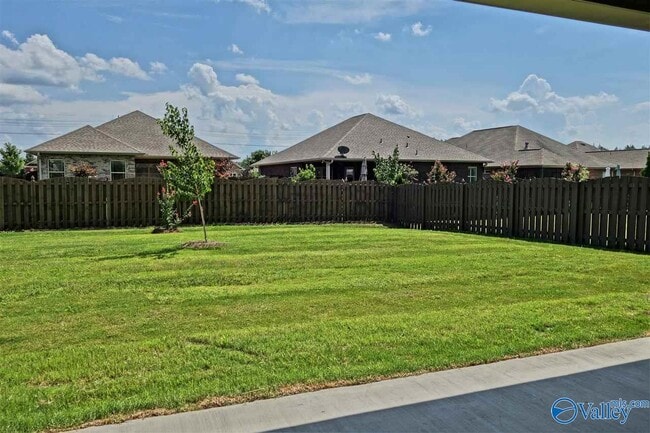 Building Photo - 409 Bay Tree Ln SW