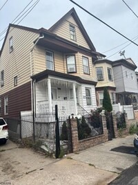 Building Photo - 602 E 23rd St