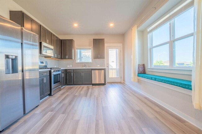 Building Photo - 2202 Rocoso Trl