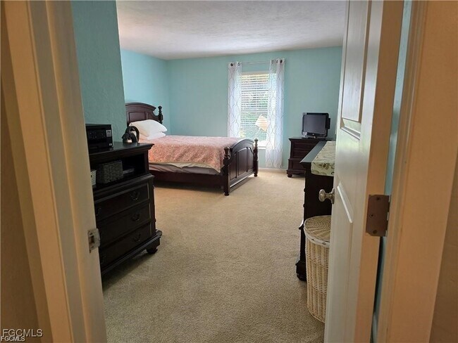 Building Photo - 6142 Whiskey Creek Dr