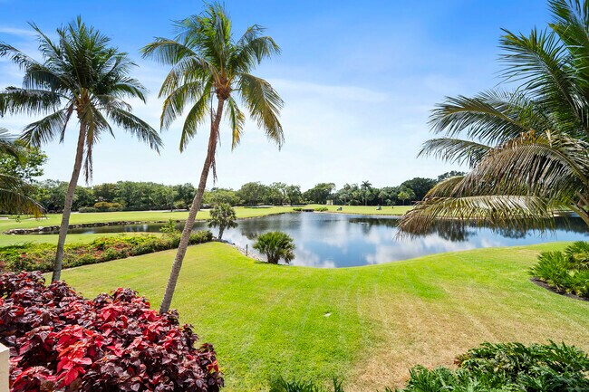 Building Photo - 6360 Pelican Bay Blvd