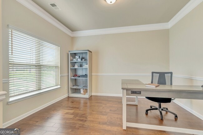 Building Photo - 180 Charleston Dr