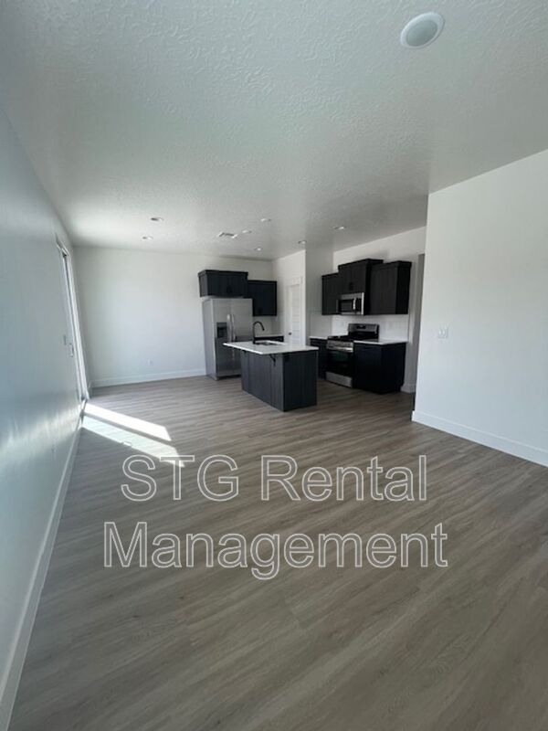 Building Photo - 4216 Strider Ln