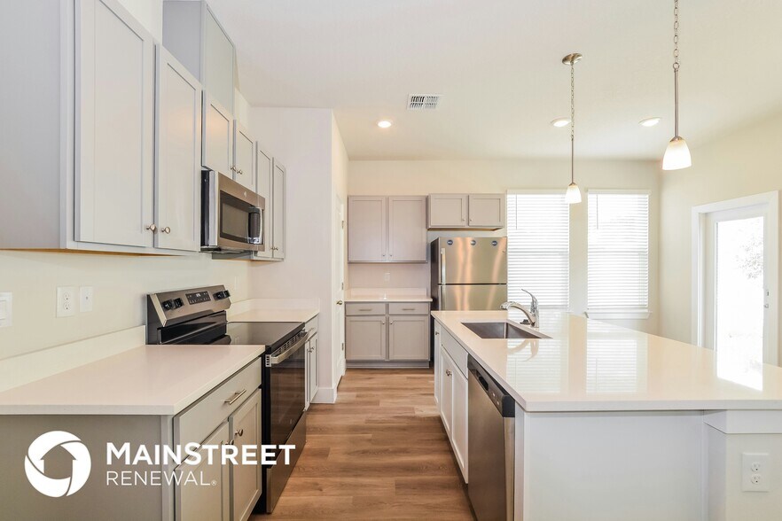 Building Photo - 332 Whiteheart Dr