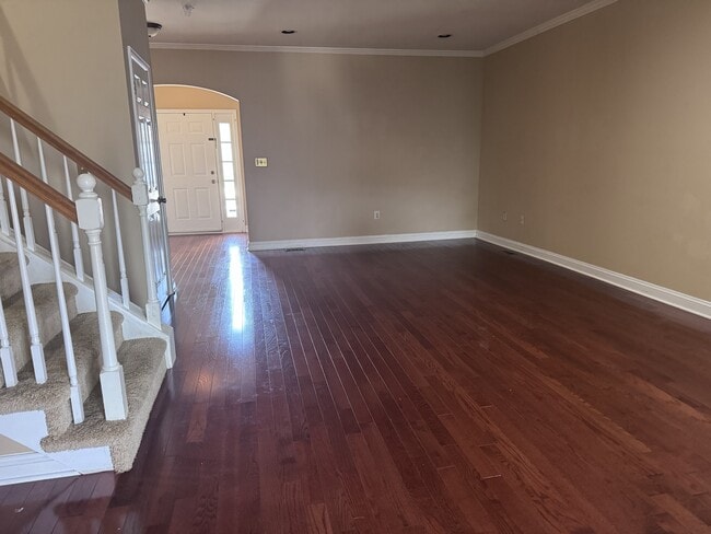Building Photo - 654 Fawn Cir