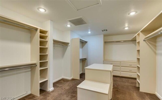 Building Photo - 7258 Loma Alta Cir