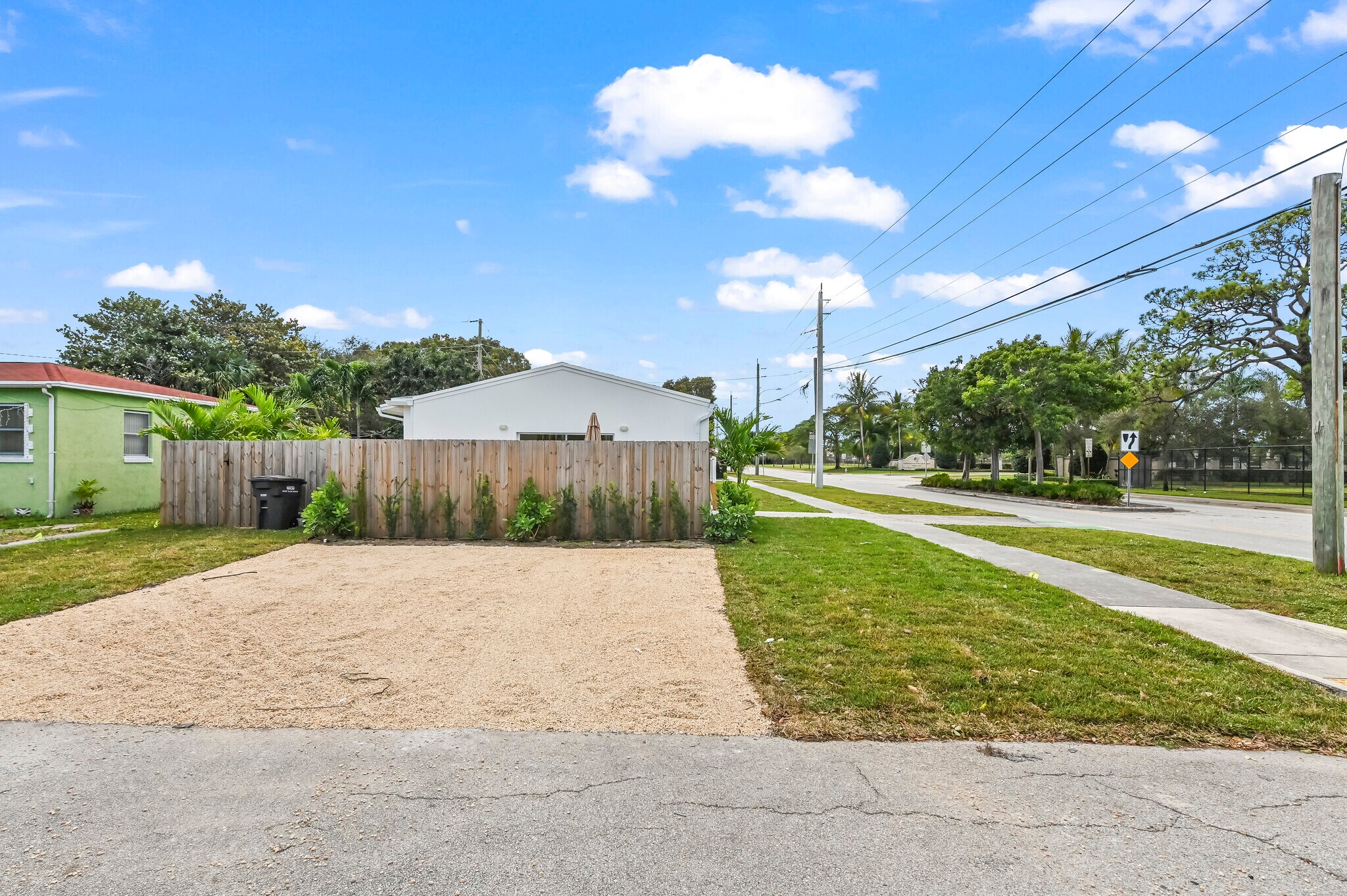 parking - 3400 Parker Ave