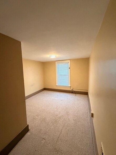 2nd fl bedroom 2 - 110 Lowell Ave