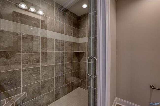 Building Photo - 15607 Ironcrest Drive NW