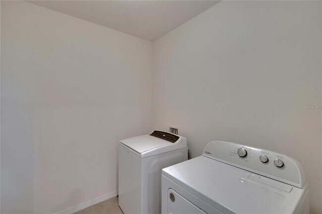 Building Photo - 14153 Arbor Pines Dr
