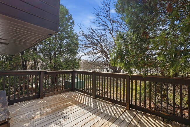 Building Photo - 12738 Kenneth Ave