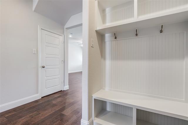 Building Photo - 3029 Hollybrook Ln