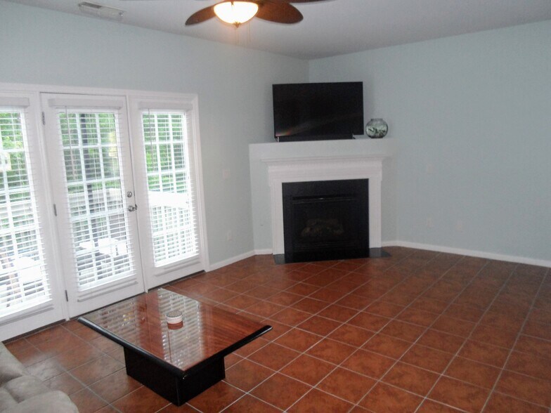 Building Photo - 2614 Wyntercrest Ln