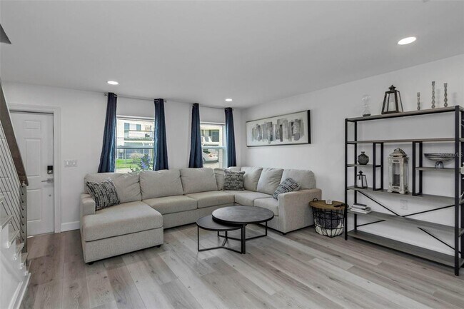 Building Photo - 2630 St Joseph Dr W