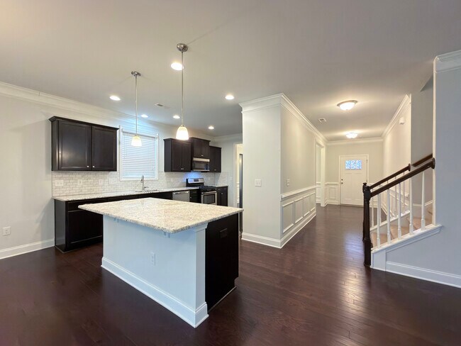 Building Photo - 7336 Birchshire Dr