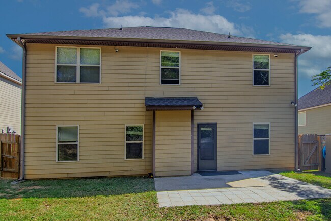 Building Photo - 1907 Westminster Dr