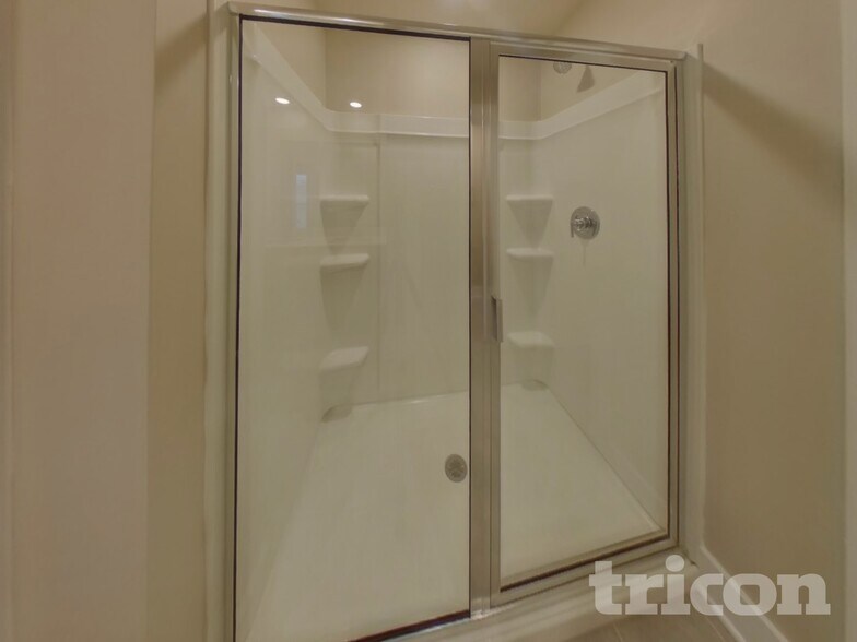 Building Photo - 202 Garrison Grove Dr