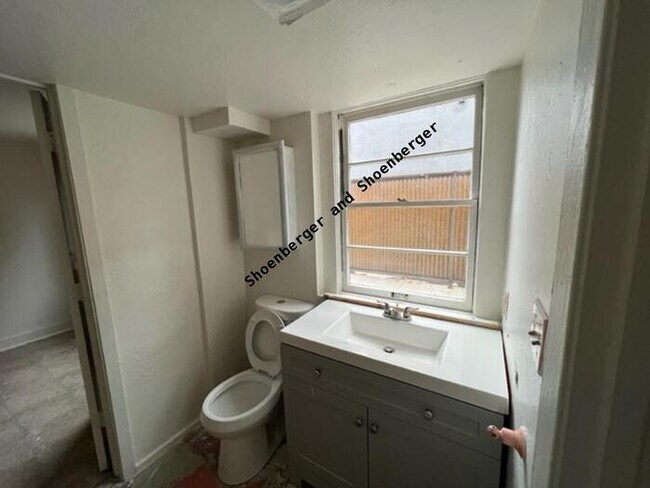 Building Photo - 343 Stewart Street