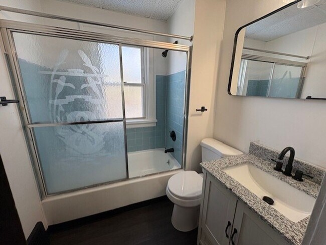 Building Photo - 3973-3975 E 123rd St Cleveland Oh 44105 MFH2 .T2