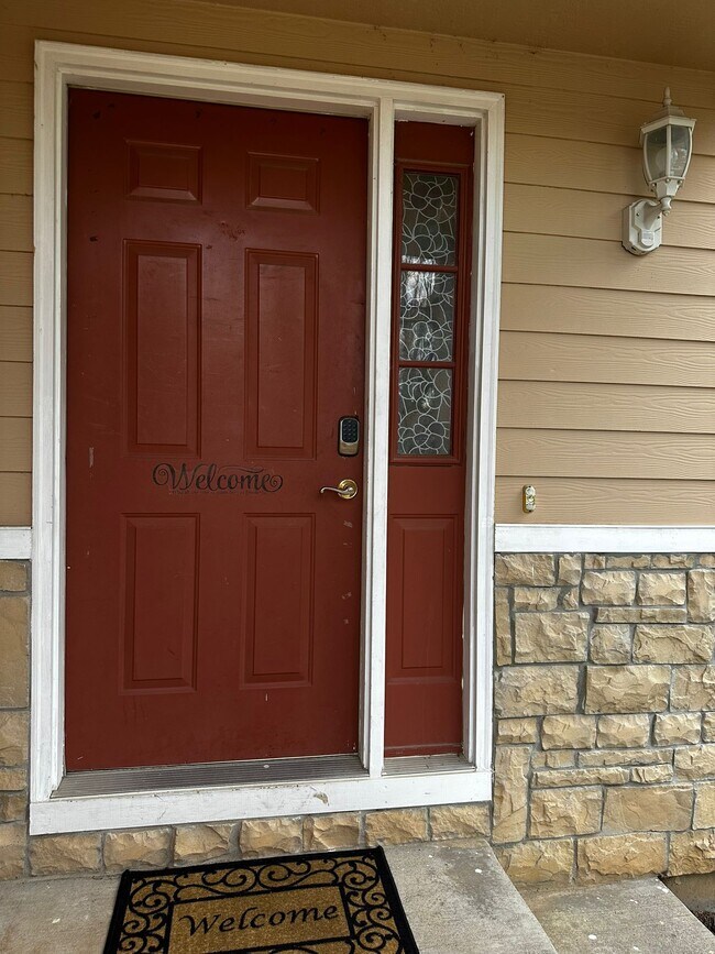 Building Photo - 1511 Legend Trail Dr