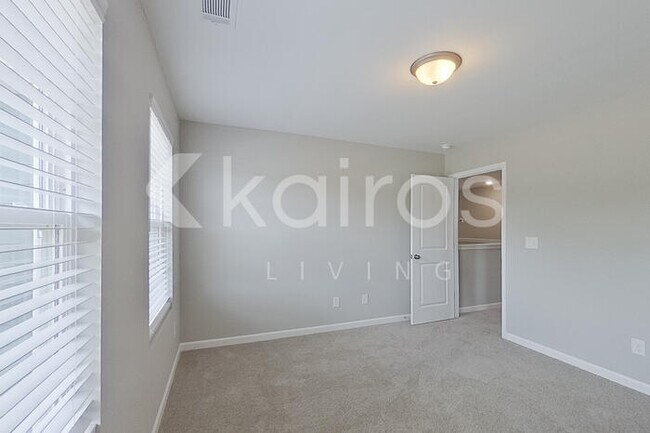 Building Photo - 7355 Foggy River Dr