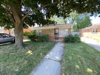Building Photo - 444 Luella Ave