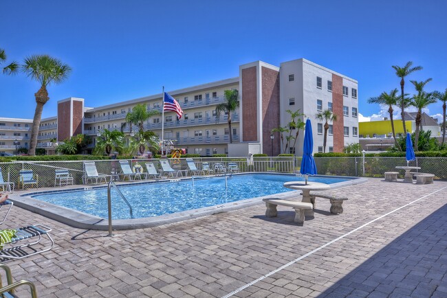 Building Photo - 5575 Gulf Blvd