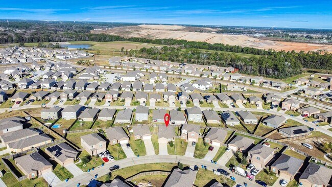 Building Photo - 10803 Dover White Dr