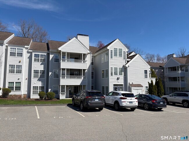 Building Photo - 1 Forest Glen Cir